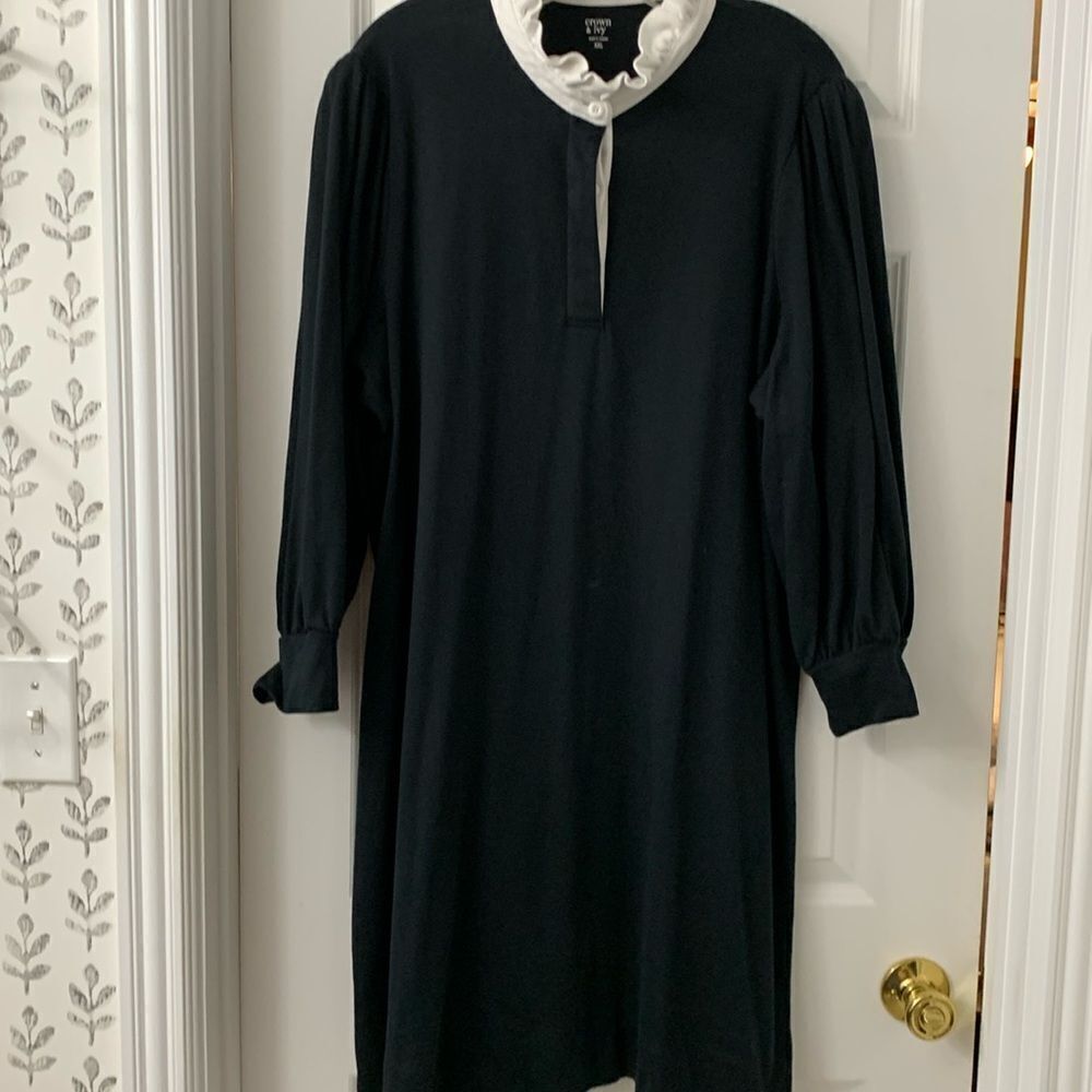 Crown & Ivy Size XXL black dress w/white ruffle collar and puffy cuffed sleeves